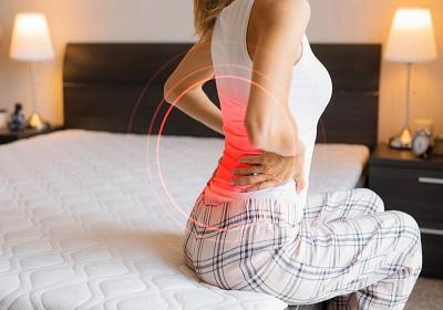 Як правильно вибрати матрац при болях у спині